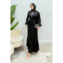 Tesettür Diyarı Taşlı Gömlek Yaka Altı Fırfırlı Saten Tesettür Abiye- Siyah