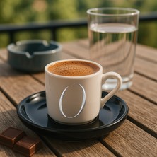 Trend Yankı Türk Kahvesi Fincanı (Siyah Altlıklı Gümüş Harfli)