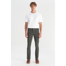 Wrangler Pamuklu Texas Slim Fit Dar Kesim Cepli Esnek Kadife Pantolon