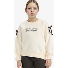 DeFacto Kız Çocuk Oversize Geniş Kalıp Baskılı İçi Yumuşak Tüylü Sweatshirt G6267A825WN
