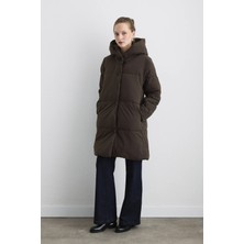 Gusto Kapüşonlu Uzun Şişme Mont - Kahverengi