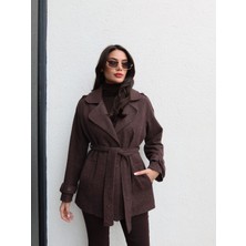 Esra Helvacı Kol Apolet Bağlamalı Kısa Kaşe Kaban