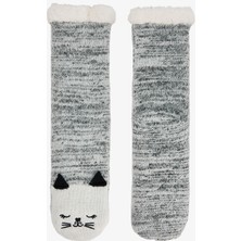 Penti Kırık Beyaz Kedi Nakışlı Pofuduk Ev Patiği