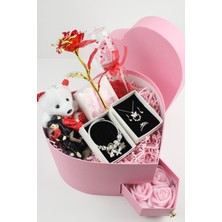 Trend Robo Sevgiliye Özel Pembe Aşk Dolu Kalp'li Hediye Kutusu