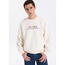 Guess Jeans Bisiklet Yaka Ekru Erkek Sweatshırt M5BQ23K9V31-G054 Guess Jeans Erkek