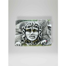 Mundy Medusa Figürlü 3D Taş Görünümlü Dekoratif  Polyester Magnet  Buzdolabı Süsü – Türkiye / Didim Hediyelik 7,5cm x 5,5cm (KOD:1008)
