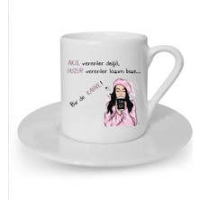 Kahve Içen Kadın Baskılı Beyaz Türk Kahvesi Fincanı