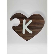 Mundy K Harfi (Sağ Parça) – Ahşap Puzzle Kalp Harf Magnet – Buzdolabı Süsü – Ikili Uyumlu (KOD:1016)