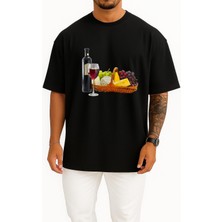 Bahriyeli Collection Oversize Şişe Wine ve Meyve Tabağı Göğüs Tasarımlı Unisex T-Shirt