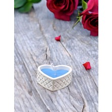 Dekoratif Kalp Formlu Kabartmalı  Hoş Kokulu %100 Doğal Soya Mum - Romantik ve Estetik Tasarım - Ev Dekorasyonu, Özel Günler, Sevgililer Günü ve Fotoğraf Konseptleri Için Zarif ve Şık Hediye Seçeneği