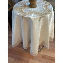 Ceki Home Melisa Kadife Yuvarlak Masa Örtüsü – Krem / Altın Fransız Danteli – 140X145