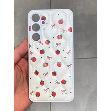 Samsung A25 Uyumlu Çilek Desenli Telefon Kılıfı Kurdele Desenli Dikiş Detaylı Suni Deri Kılıf