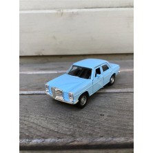 Scntoys Welly Mercedes-Benz W114 220 Diecast Metal Araba Model Araba Oyuncak Araba Çek Bırak Araba 12 cm