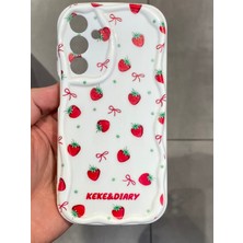Samsung A25 Uyumlu Koruyucu Çilek Desenli Sert Silikon Kılıf