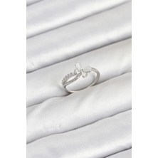 Clariss Pirinç Gümüş Renk Kelebek Zirkon Taşlı Kadın Yüzük