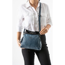 571 Collections Yıkama Deri Klipsli Fermuarlı 3 Bölmeli Burslu Omuz Çantası Mavi MODEL:(571-13T)