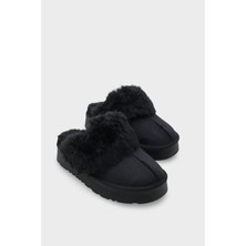 Capone Outfitters Florri Tüylü Burnu Kapalı Kadın Terlik