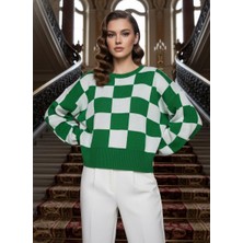 Nakşi Giyim Kadın Damalı Desenli Yumuşak Dokulu Rahat Kesim Crop Fit Triko Kazak