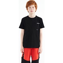 Tommy Life Siyah Cep Detaylı O Yaka Standart Kalıp Erkek Çocuk T-Shirt - 11120