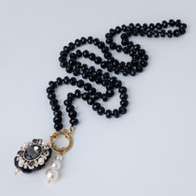 THEIA GemWorks Avara – Oniks & Mayorka Incili Kolye