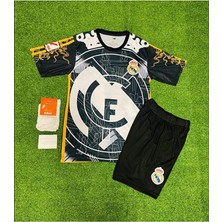 Maharet R.madridd 2024/25 Yeni Sezon Jude Bellingham Özel Konsept (Armalı) Çocuk Forması 4lü