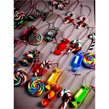 Renkli 40'lı Yılbaşı Şeker Temalı Karton Ağacı ve Hediye Paketi Süsü Seti (6–8 Cm)