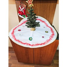 Beyaz Keçe Yılbaşı Çam Ağacı Altı Örtüsü, Şık ve Zarif Dekorasyon Parçası