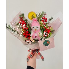 Pembe Kokina Buketi, Kardan Kadın ve Kelebek Detaylı, Yeniyıl Hediye Çiçeği