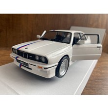 Scntoys Bmw M3 Serisi Diecast Model Metal Araba 1988 Bmw 3 Serisi Diecast Bmw E30 Beyaz Model Araba