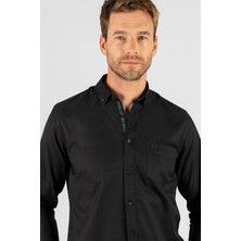 Tudors Erkek Regular Fit Klasik Kesim Pamuklu Oxford Doku Tek Cepli Siyah Düğmeli Yaka Gömlek