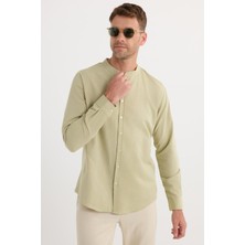 Tudors Erkek Slim Fit Dar Kesim Pamuklu Kolay Ütü Yeşil Hakim Yaka Gömlek