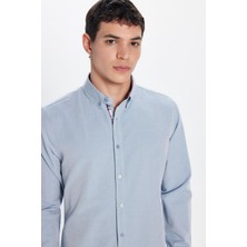 Tudors Erkek Slim Fit Dar Kesim Uzun Kollu Pamuklu Oxford Doku Kolay Ütülenebilir Mavi Düğmeli Yaka Gömlek