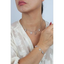 Liveyn Design Zirkon Taş Detaylı Çiçek Charm Kolye & Bileklik Set