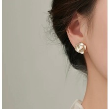 The Magical Store Kadın Zarif Kamelya Küpe