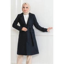 Mzp Kartan Kadın Kaşe Kaban – Uzun Boy Kruvaze Yaka, Kuşaklı Tesettür Kışlık Kaban, Astarlı Şık Yünlü Dokuma Oversize Rahat Kalıp, Cepli Modern Kaşe Mont Modeli - Lacivert