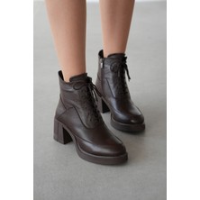 Selin Shoes Alyor Hakiki Deri Bağcıklı ve Yandan Fermuarlı Kadın Bot- Kahverengi