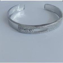 Taşlı Kelepçe Kadın Bileklik – Şık ve Zarif Silver Tasarım