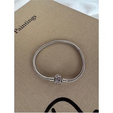 Zirkon Taş Detaylı Oval Bileklik