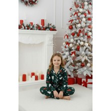 Sharin  Erkek- Kız Çocuk Desenli Yumuşak Süet Kumaş Düğmeli Yılbaşı Pijama Takımı 5E-4772