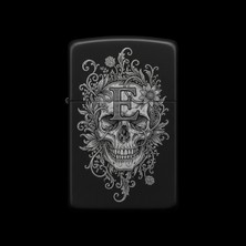 Alsepeteavm Benzinli Çakmak Kuru Kafa Figürlü E Harfli Tasarım - V64