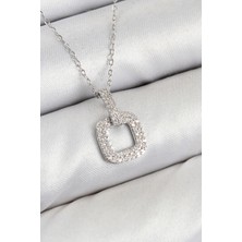 Dktt Pirinç Zirkon Taşlı Kare Model Gümüş Renk Kadın Kolye - TJ-BKO10409