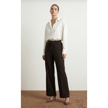 Nahide Kadın Çizgili Rahat Kesim Kumaş Pantolon