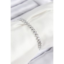 Dktt Pirinç Zirkon Taşlı Damla Model Gümüş Renk Asansörlü Kadın Bileklik - TJ-BB7740
