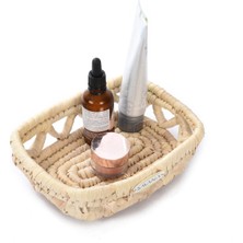 Beyaz Alnus Hasır Tepsi, 20 Cm, Şık ve Kullanışlı Küçük Boy Ürün