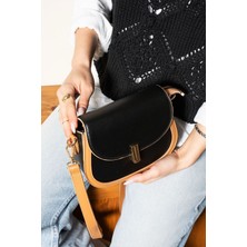 Çanta Trend Kilit Detaylı Uzun Askılı 4 Bölmeli Astarlı Çapraz ve Omuz Çantası 712