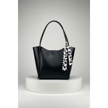 Random Shopping Kadın Fularla Siyah Mıknatıslı Büyük Boy Çanta