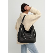 Çanta Trend Yumuşak Suni Deri Fermuar Detaylı Siyah El Omuz ve Sırt Kullanımına Uygun Kadın Çanta 34*41 cm