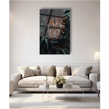 Marsilyan Yapraklar Arasında Leopar Cam Tablo