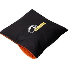 Badger Pratik Battaniye Olabilen Yastık Turuncu Fermuarli Turuncu 2'si Bir Arada (50X50 cm - 145X200 Cm)