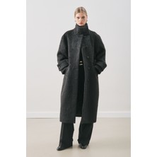 Manuka Bouchle Geniş Yakalı Kaban Siyah